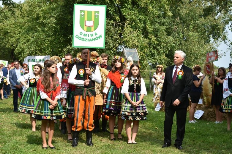  Dożynki 2021: gminny folklor w Zagrodzie Ludowej [ZDJĘCIA] 