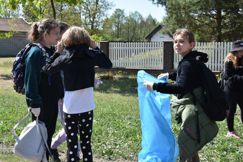  Ruszyli w teren sprzątać gminę Skierniewice 