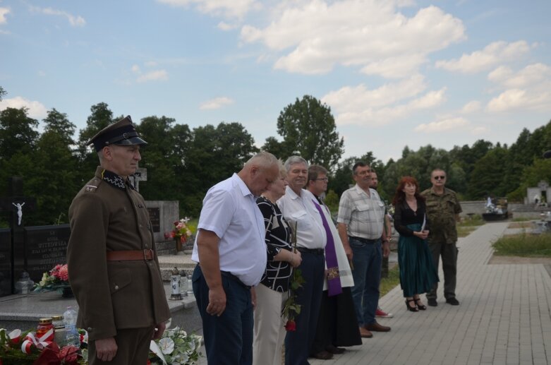  Zginął w pierwszych dniach wojny. Ślady po nim zostały w Bolimowie 