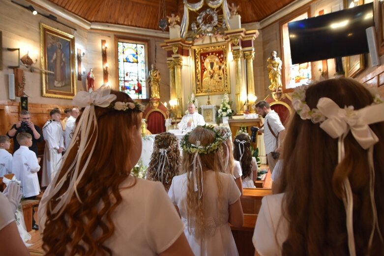  Pierwsza Komunia Święta w Kościele św. Mikołaja w Słupi 