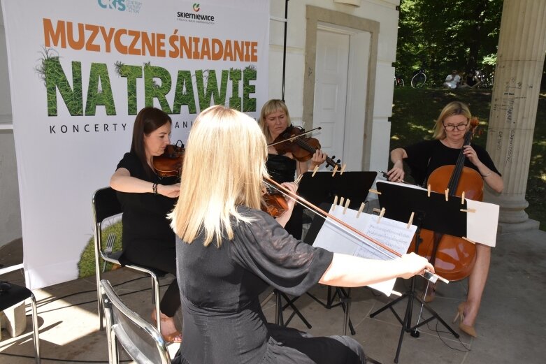  Altana pełna publiczności, a na scenie Apertus Quartet 