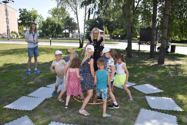  Animacje pod chmurką – wakacyjne zabawy dla najmłodszych 