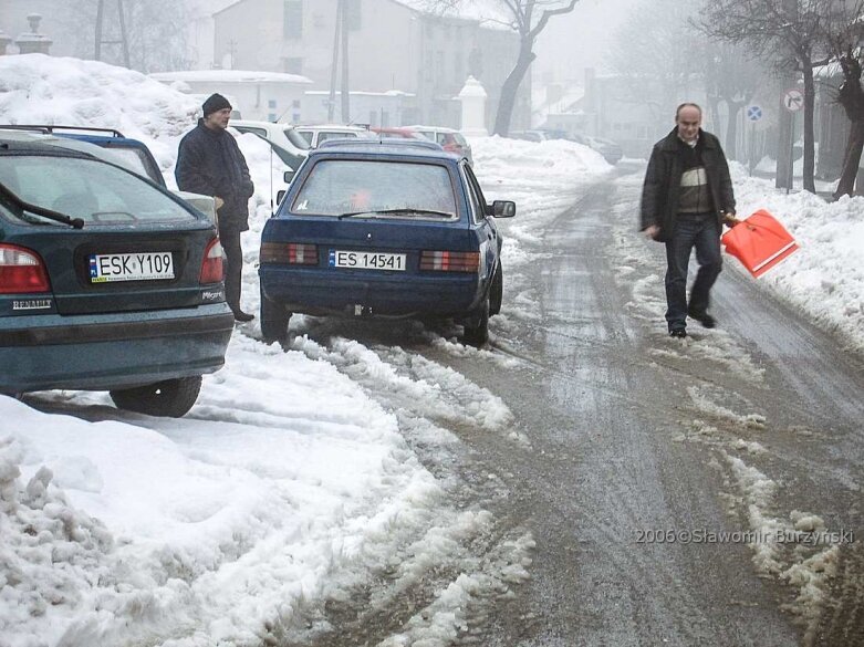  Atak zimy w Skierniewicach. Tak wyglądało miasto w 2006 roku [ZDJĘCIA] 