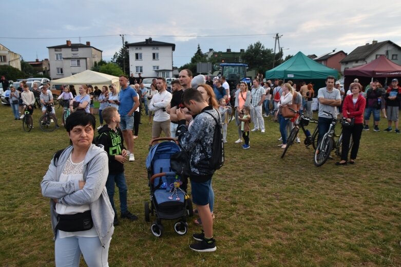  Biesiada po skierniewicku. Wieczorem zawitały tłumy  