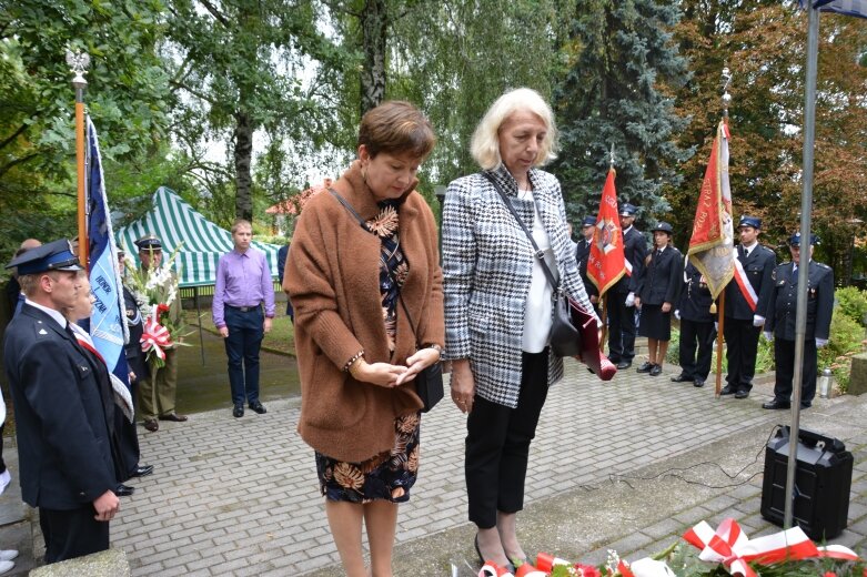  Bolesne pamiątki na ziemi jeżowskiej 