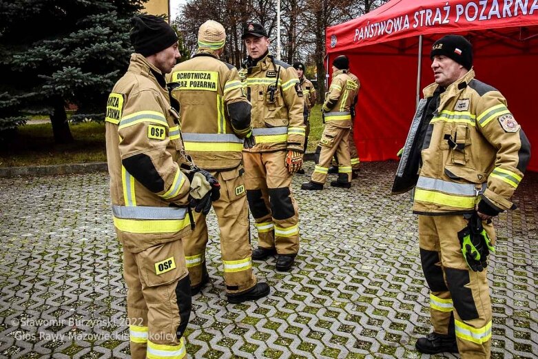  Bomba w szkole w Białej Rawskiej [ZDJĘCIA] 