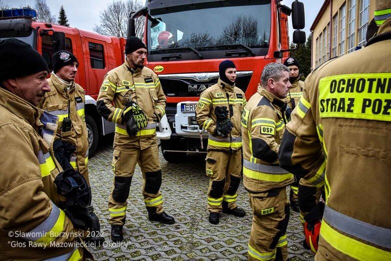  Bomba w szkole w Białej Rawskiej [ZDJĘCIA] 