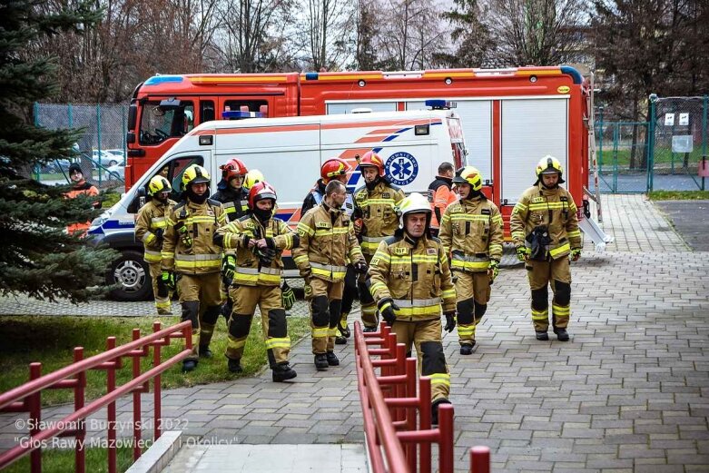  Bomba w szkole w Białej Rawskiej [ZDJĘCIA] 