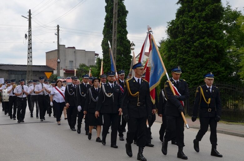  Burmistrz Jeżowa na dożynki wjechał wierzchem 