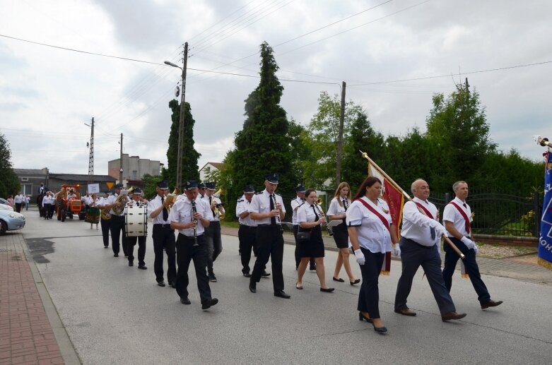  Burmistrz Jeżowa na dożynki wjechał wierzchem 