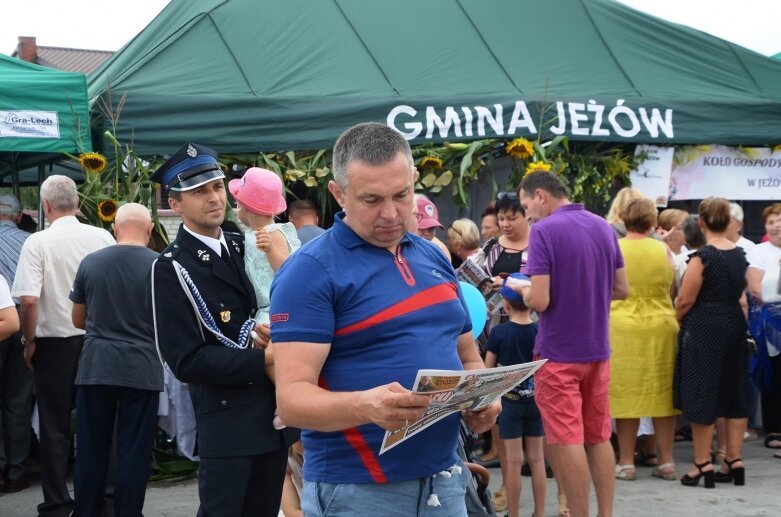  Burmistrz Jeżowa na dożynki wjechał wierzchem 