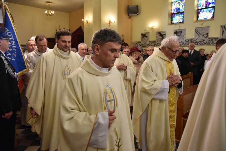  Cały wiek w parafii św. Antoniego z Padwy w Radziwiłłowie 