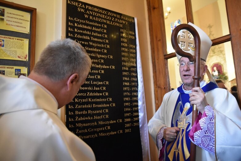  Cały wiek w parafii św. Antoniego z Padwy w Radziwiłłowie 