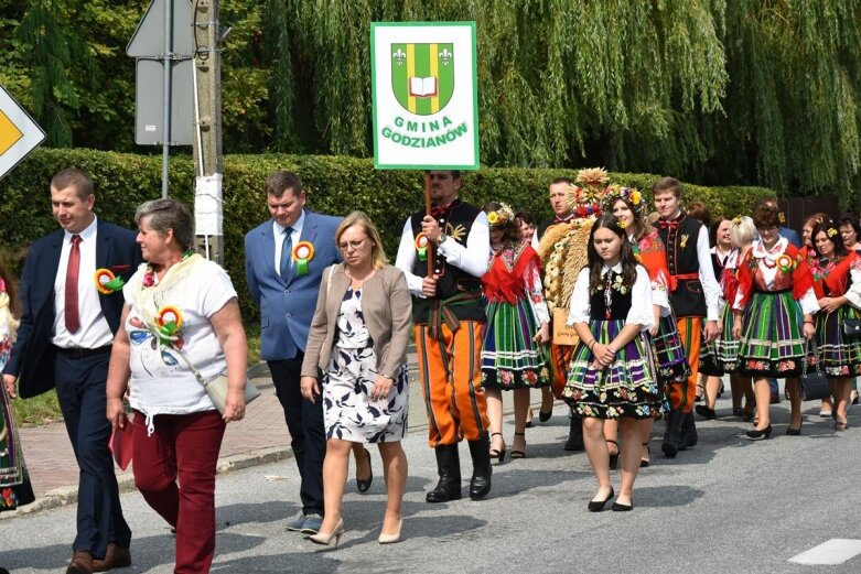  Dożynki 2021: gminny folklor w Zagrodzie Ludowej [ZDJĘCIA] 