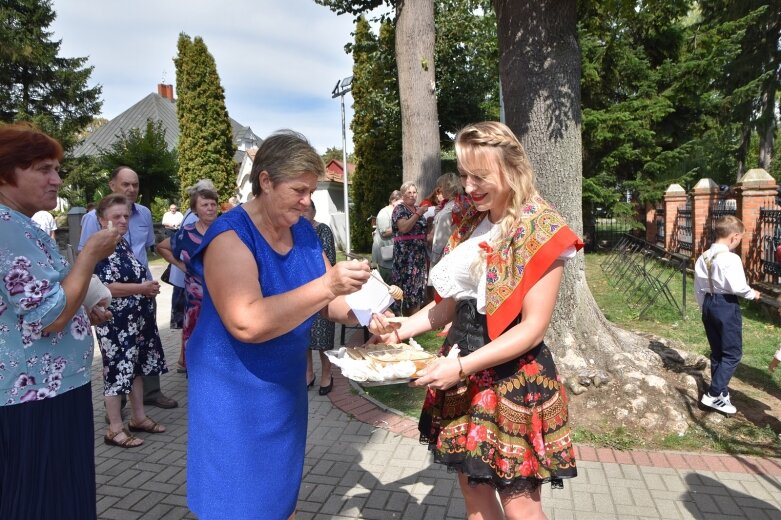  Dożynki gminno-parafialne w Godzianowie 