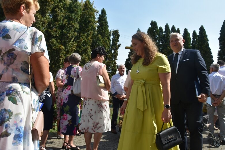  Dożynki parafialne w Lipcach Reymontowskich 