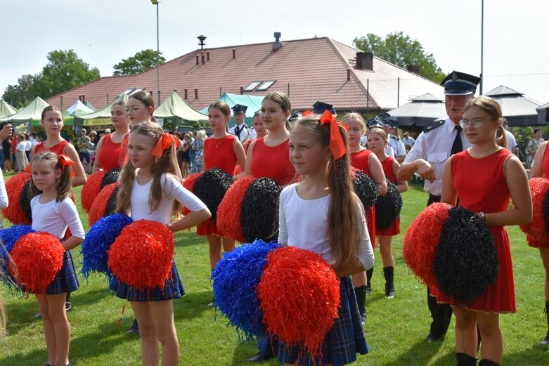  Dożynki Powiatowe w Woli Pękoszewskiej 