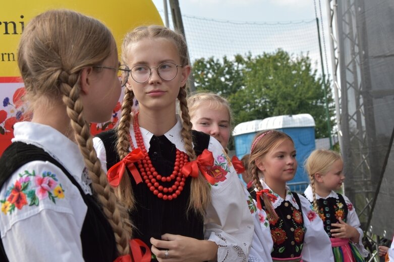  Dożynki Powiatowe w Woli Pękoszewskiej 