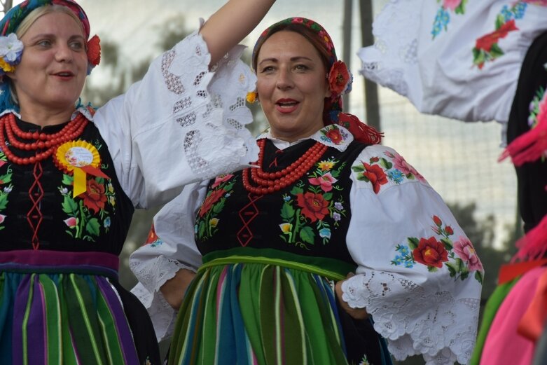  Dożynki Powiatowe w Woli Pękoszewskiej 