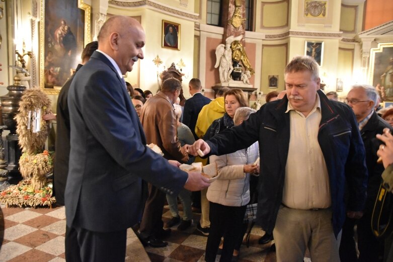  Dożynki w kościele św. Jakuba. Dziękowano za plony 