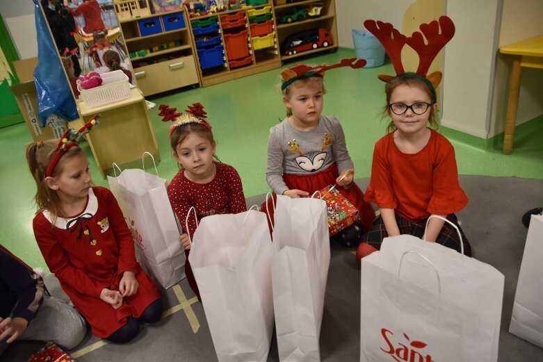  Dziś mikołajki. Dzień podarków i zabawy 