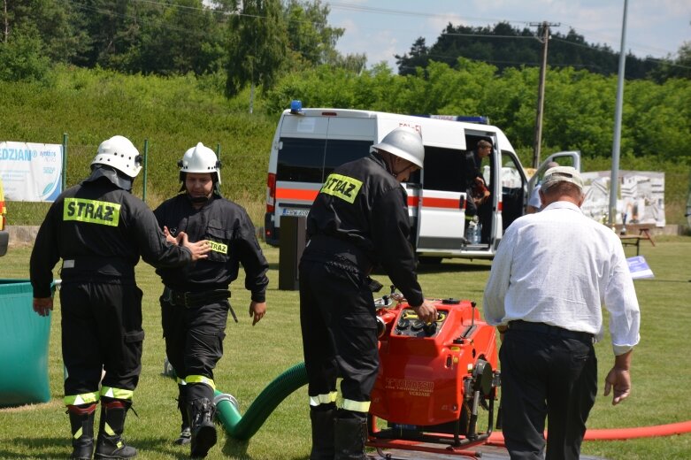  Emocje większe niż na meczu piłkarskim. Zawody strażackie w Wołuczy. Zdjęcia i VIDEO 