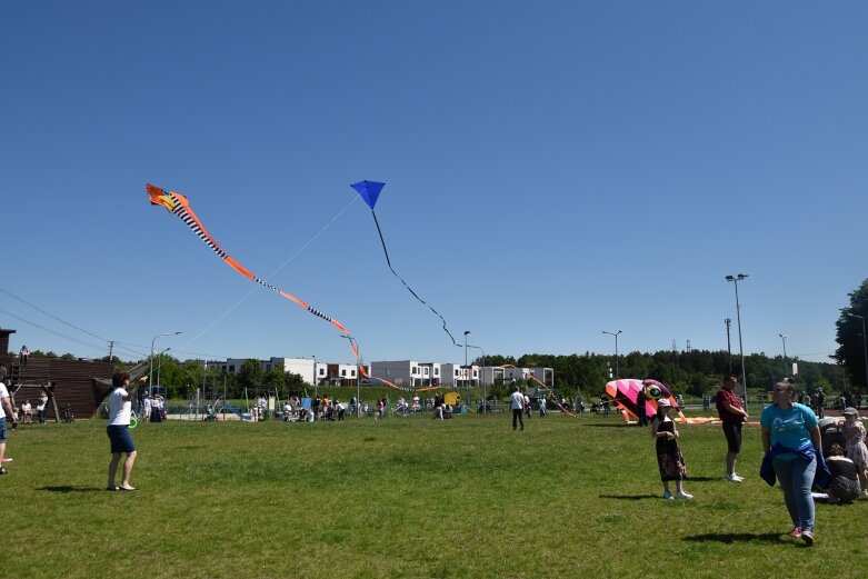  Festiwal latawców i baniek mydlanych nad zalewem 