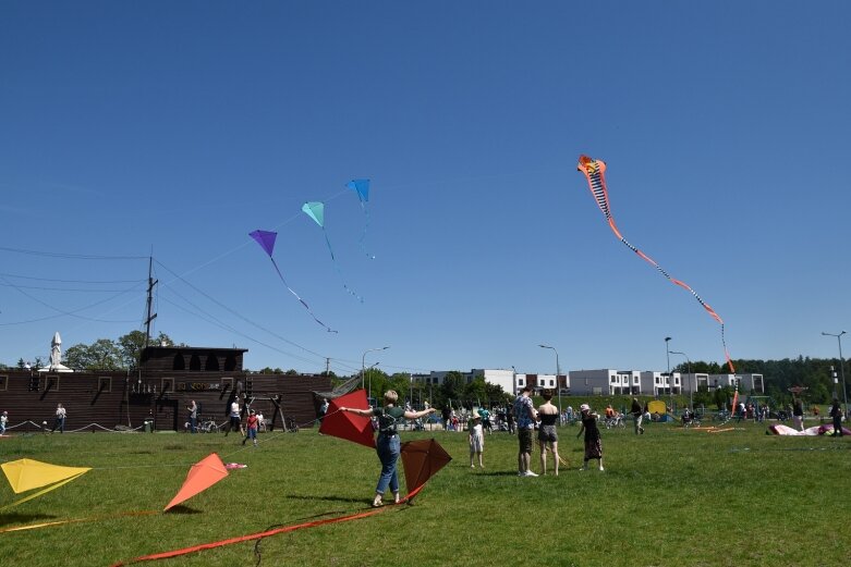  Festiwal latawców i baniek mydlanych nad zalewem 