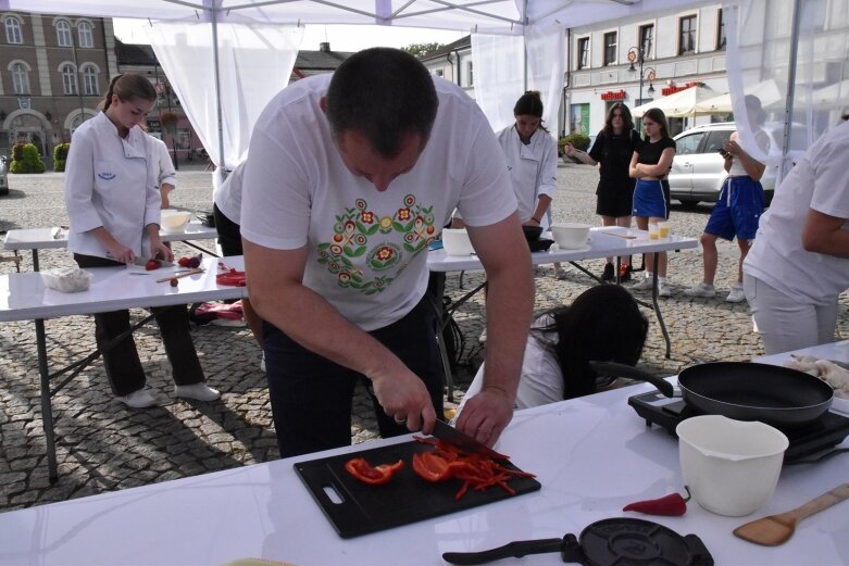  Festiwal Roślinożercy i wielkie gotowanie na rynku 