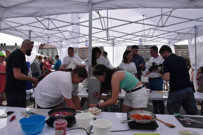  Festiwal Roślinożercy i wielkie gotowanie na rynku 