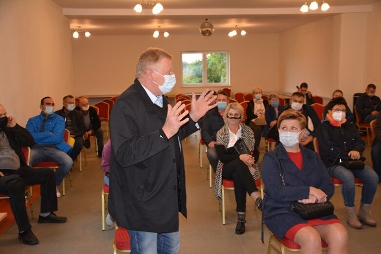  Gazociąg przetnie sady. Na spotkaniu z inwestorem zrobiło się gorąco 