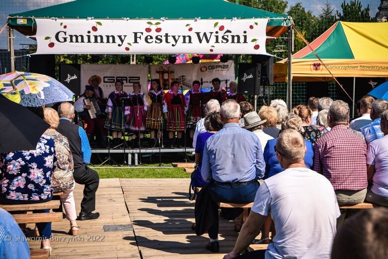  Gminny Festyn Wiśni w Regnowie [ZDJĘCIA] 