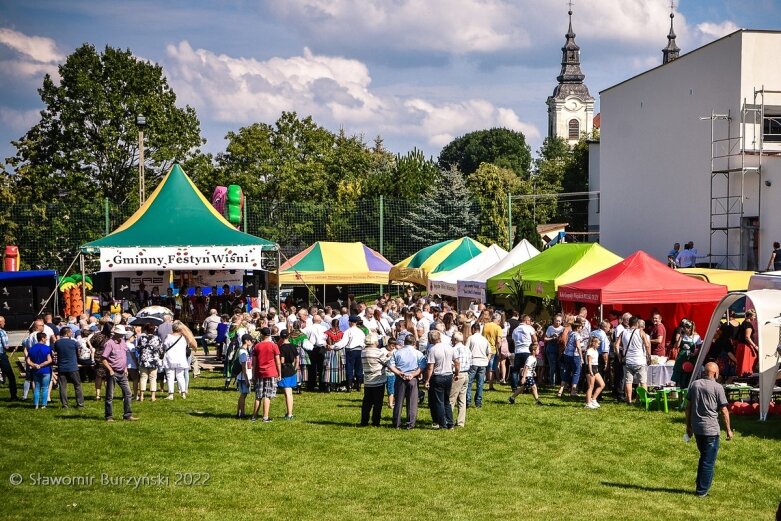  Gminny Festyn Wiśni w Regnowie [ZDJĘCIA] 