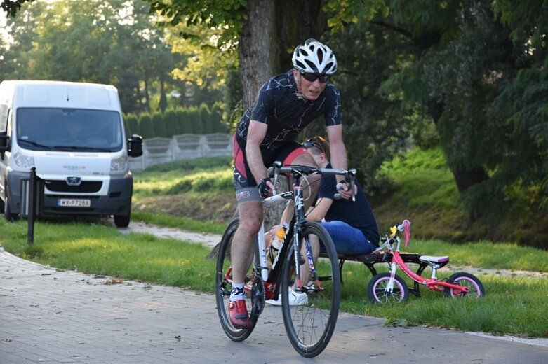  Gwiazdy kolarstwa w Skierniewicach. Trwa Wyścig Trzech Lilii 