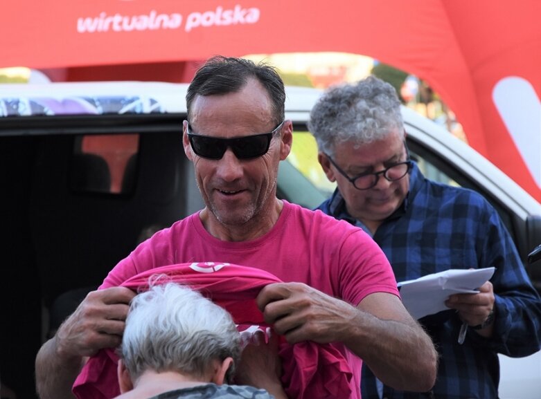  Gwiazdy kolarstwa w Skierniewicach. Trwa Wyścig Trzech Lilii 