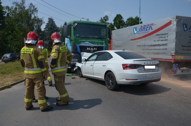  Jechał po angielsku, wjechał wprost pod ciężarówkę 