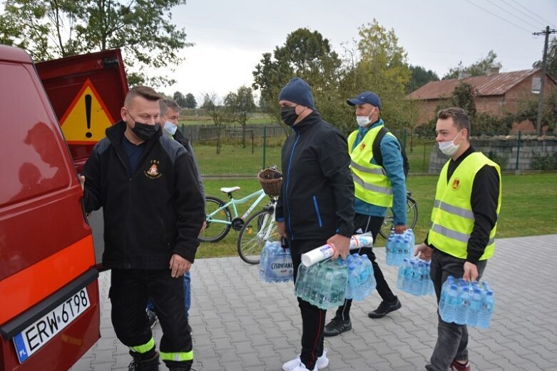  Kciuki do góry dla nich! Trwa wycieczka po gminie Rawa Mazowiecka ZDJĘCIA 