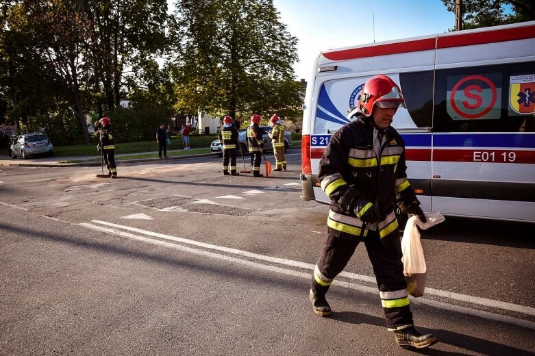  Kolizja trzech samochodów w centrum Skierniewic 