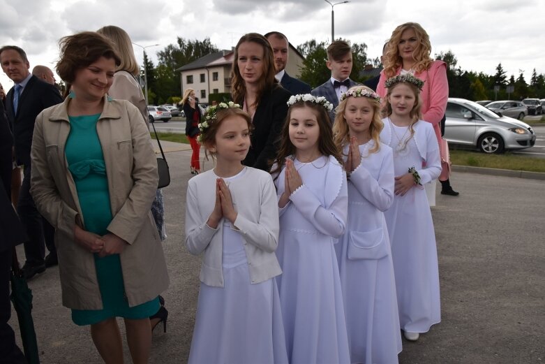  Komunia w parafii Niepokalanego Serca Najświętszej Maryi Panny 