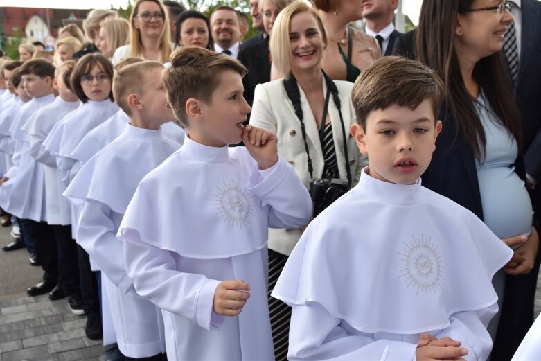  Komunia w parafii Niepokalanego Serca Najświętszej Maryi Panny 