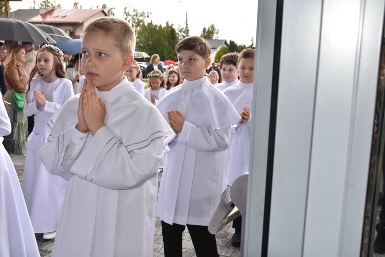  Komunia w parafii Niepokalanego Serca Najświętszej Maryi Panny 