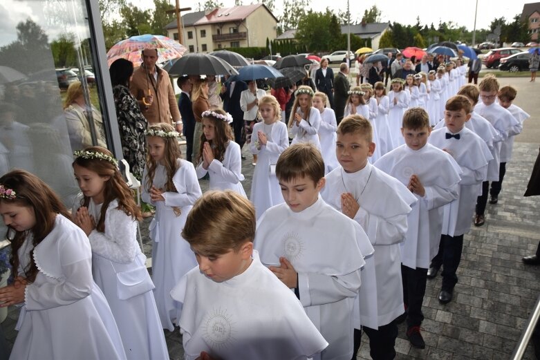  Komunia w parafii Niepokalanego Serca Najświętszej Maryi Panny 