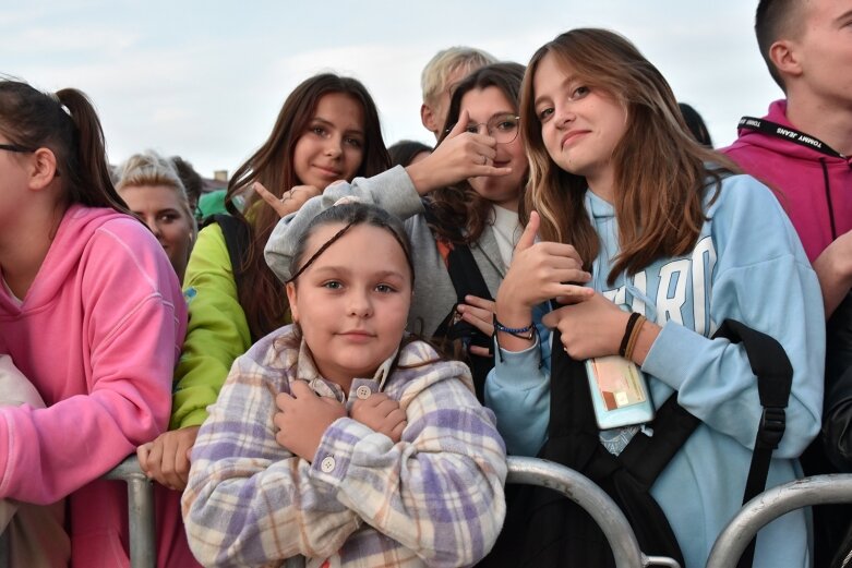  Kubańczyk i Smolasty zainaugurowali muzyczną scenę w rynku  