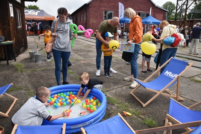  Lato z parowozami. Ponad tysiąc gości na kolejowym pikniku 