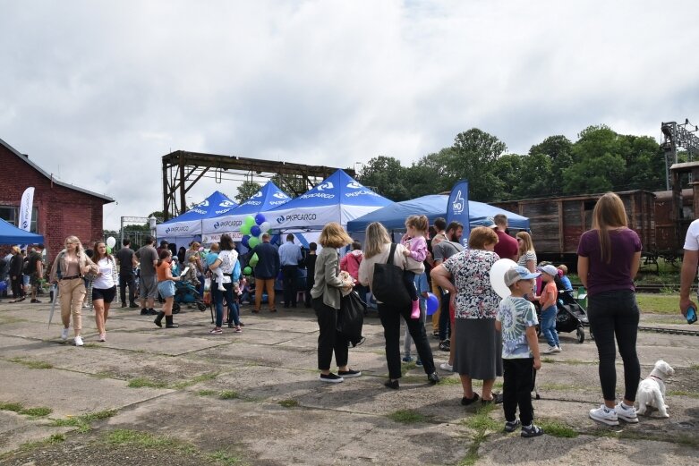  Lato z parowozami. Ponad tysiąc gości na kolejowym pikniku 