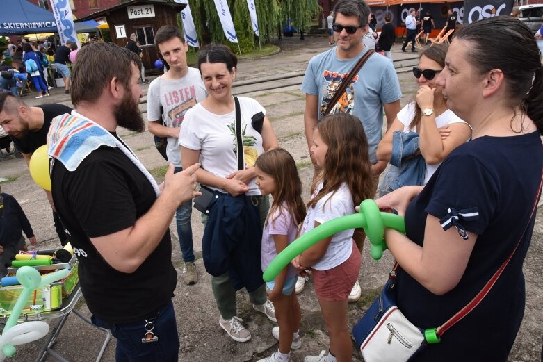  Lato z parowozami. Ponad tysiąc gości na kolejowym pikniku 