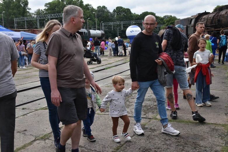  Lato z parowozami. Ponad tysiąc gości na kolejowym pikniku 