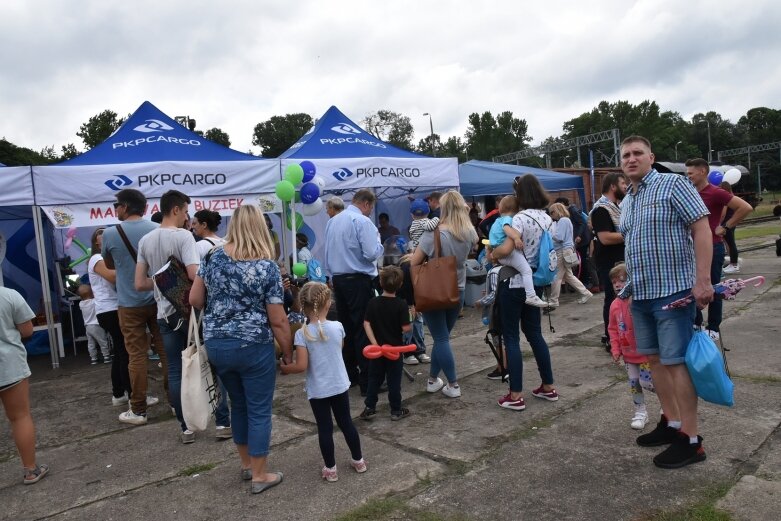  Lato z parowozami. Ponad tysiąc gości na kolejowym pikniku 