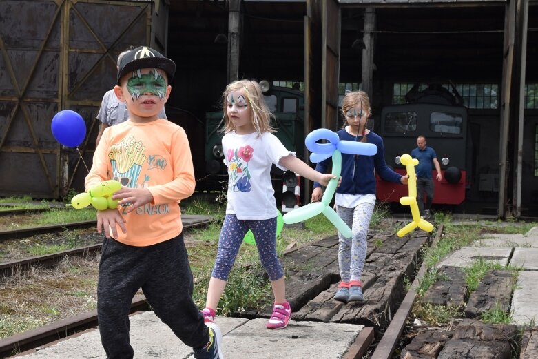  Lato z parowozami. Ponad tysiąc gości na kolejowym pikniku 