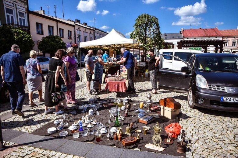  Lipcowy pchli targ w Skierniewicach [ZDJĘCIA] 